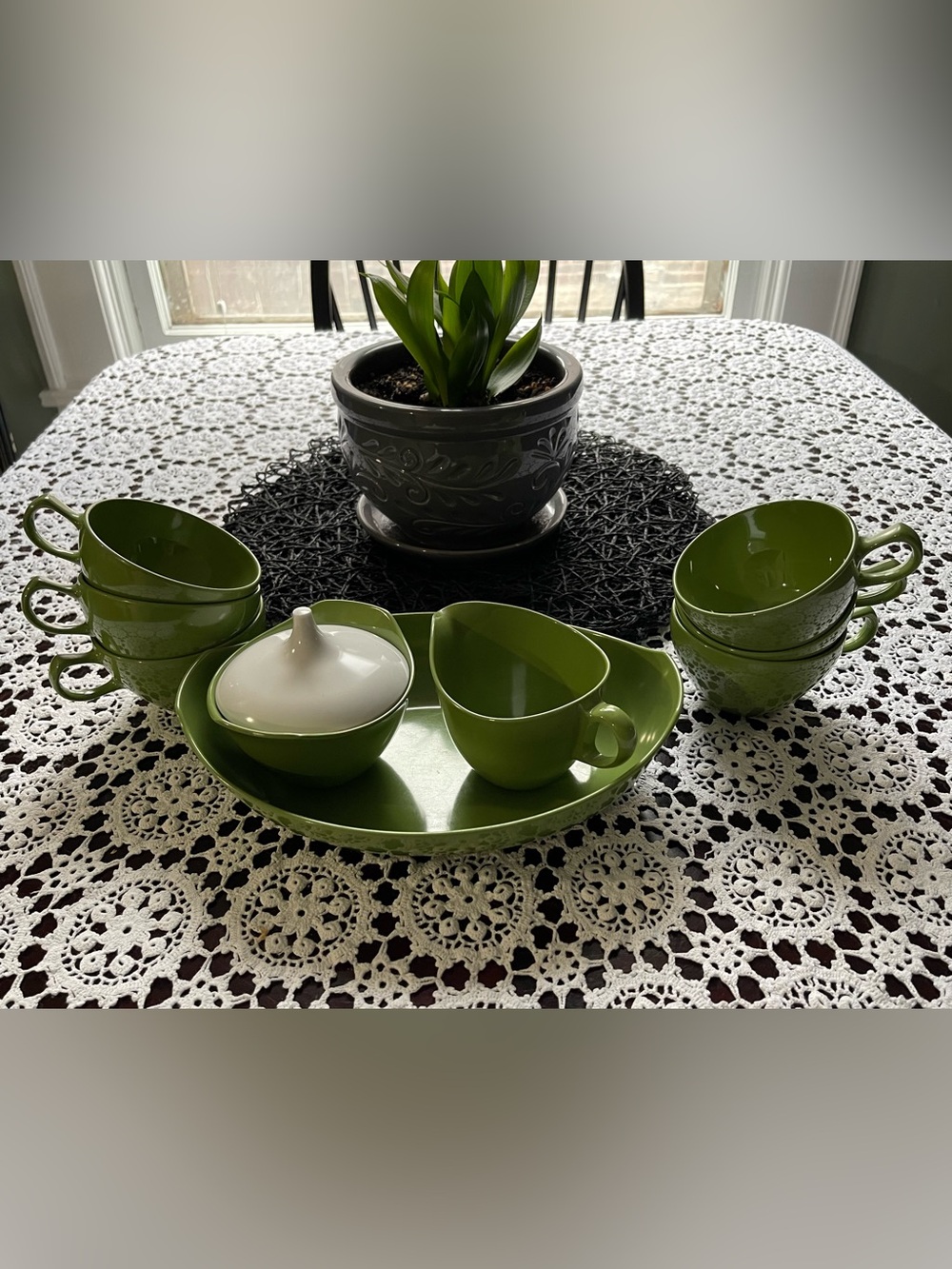 Vintage Oneida Premier
Melmac Melamine Retro Olive Green Teacup Set